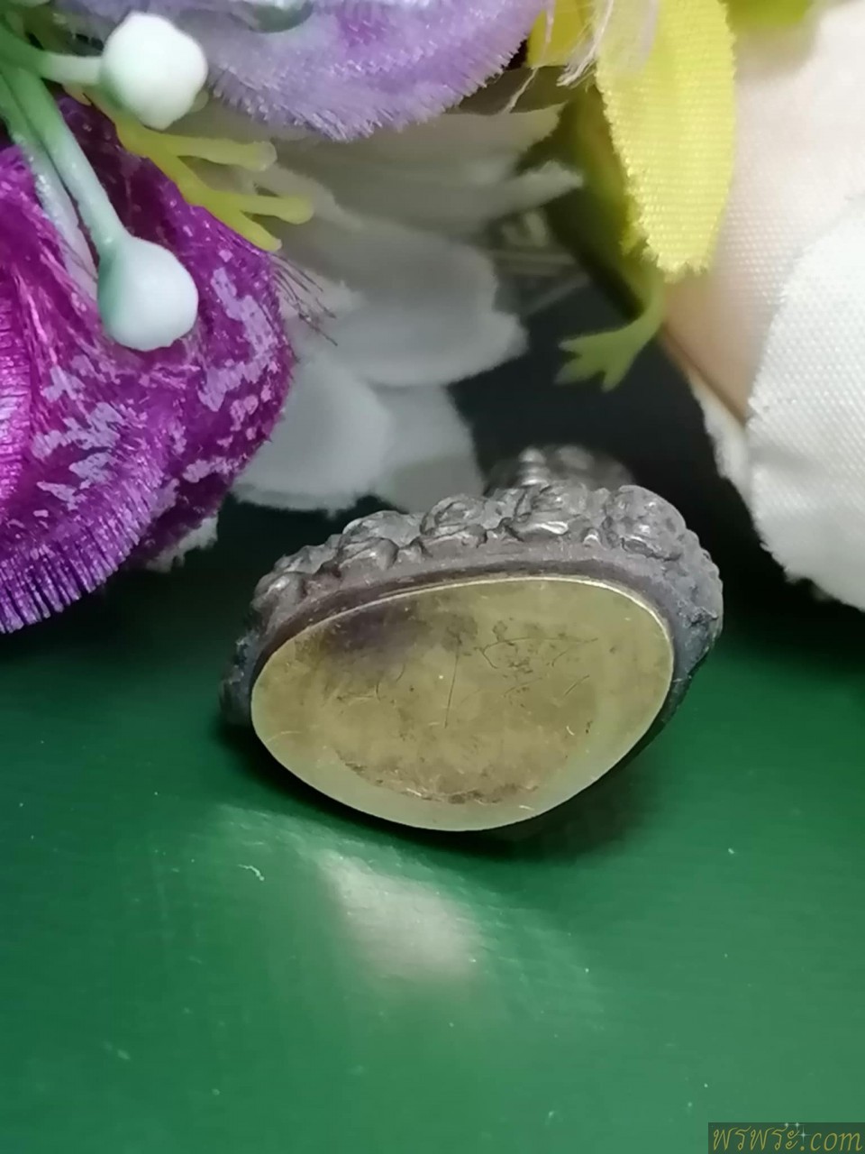 พระกริ่งปวเรศ เนื้อเงิน แท้ ผสมทองคำแท้ พ.ศ.๒๔๓๔พิมพ์ปราบเงี้ยว ร.๕เกศทอง หมุดทอง แผ่นปิดใต้ฐานทองคำ มีรอยจารย์ พร้อมใบตรวจโลหะ3ใบ