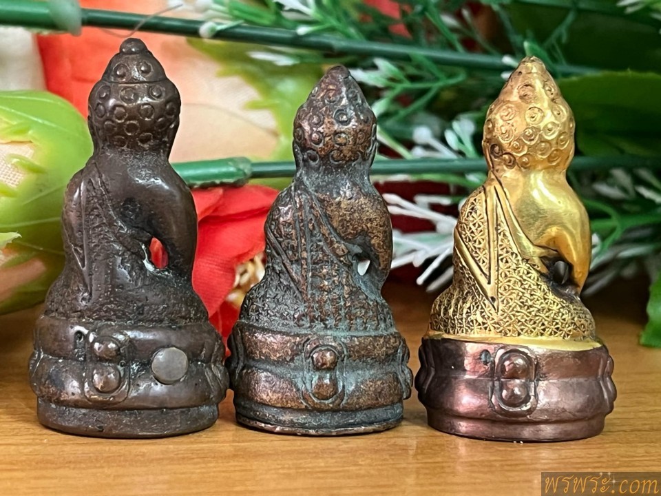พระกริ่งปวเรศ เนื้อสำริด กริ่งดัง/3องค์ 3พิมพ์