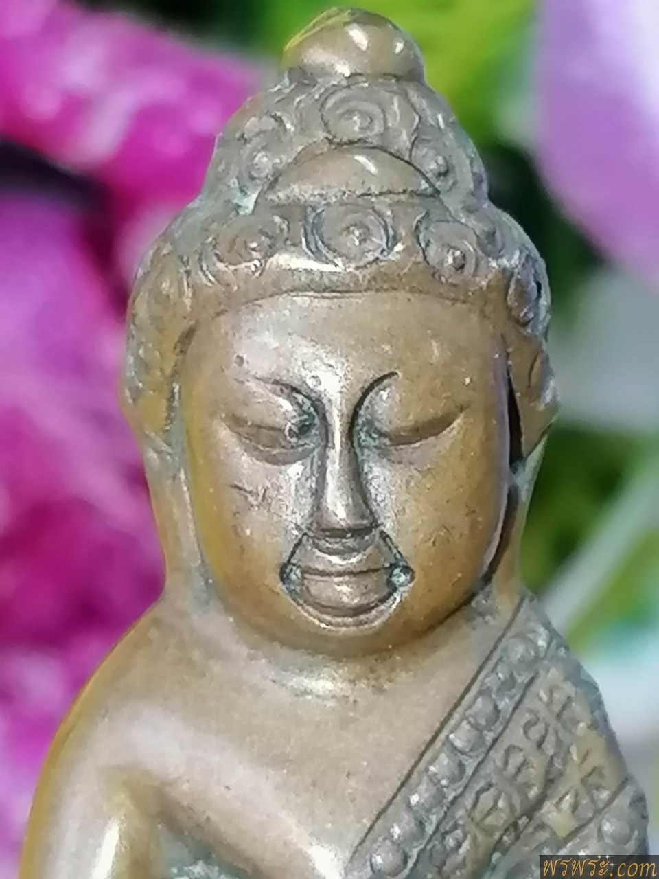พระกริ่งปวเรศ เนื้อสำริด กริ่งดัง//พระกริ่งปวเรศ๘โค๊ต ลายจีวร จารย์ใต้ฐาน เนื้อสัมฤทธิ์ กริ่งดัง