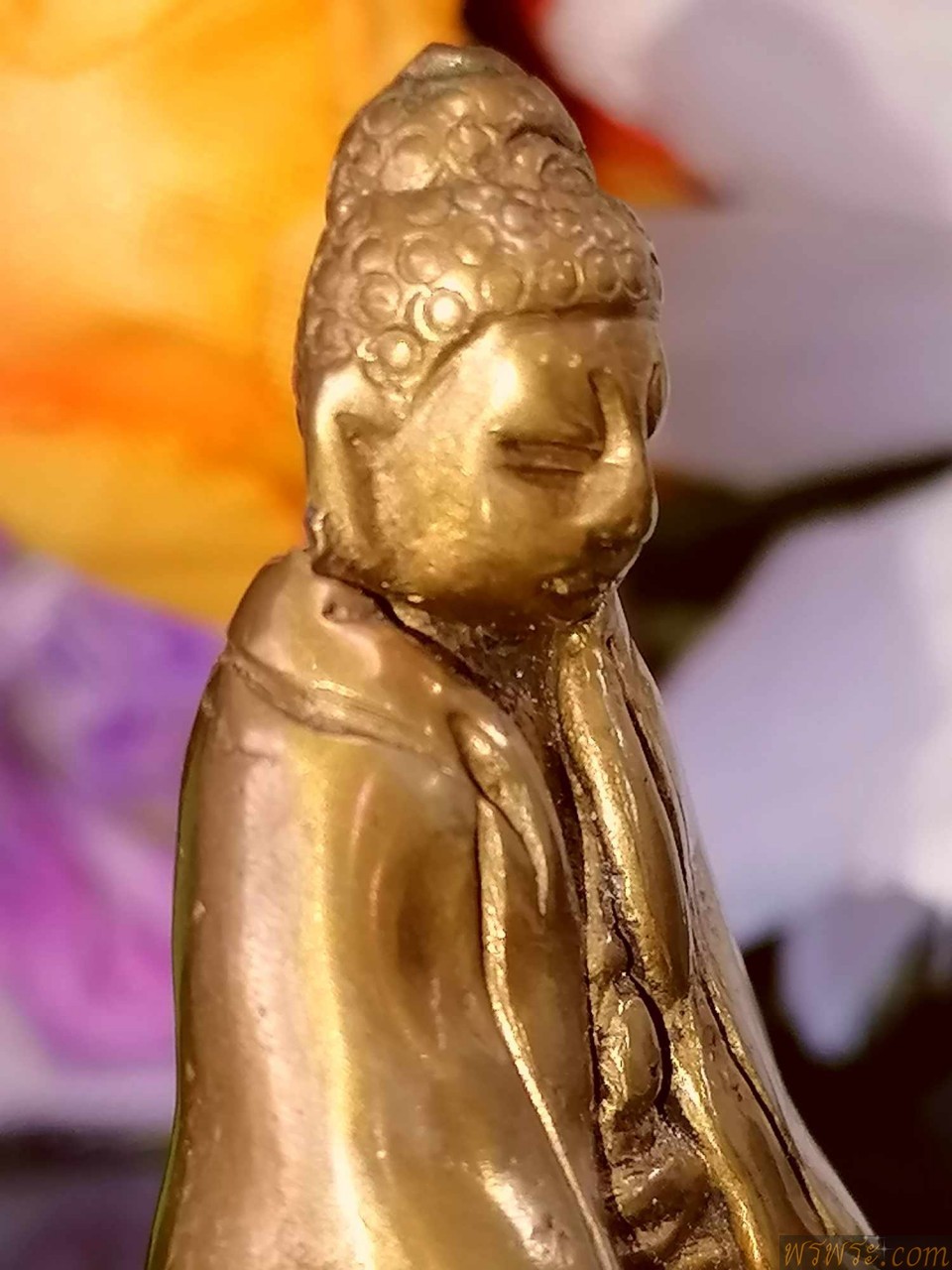 พระกริ่งปวเรศ ห่มคลุม เนื้อสำริดสีทอง อุดกริ่งใต้ฐาน //พบ1องค์ ณ.วันที่24/05/2567