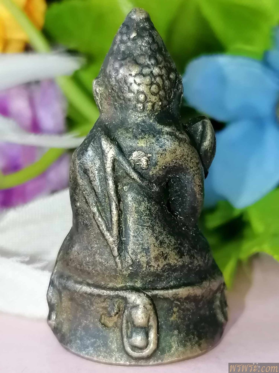 พระกริ่ง เนื้อสำริดเงิน กริ่งดัง ก่อนปี2500//หล่อแบบโบราณ พิมพ์ประกบข้าง ร่องรอยชัดเจน ยุค ก่อน2500