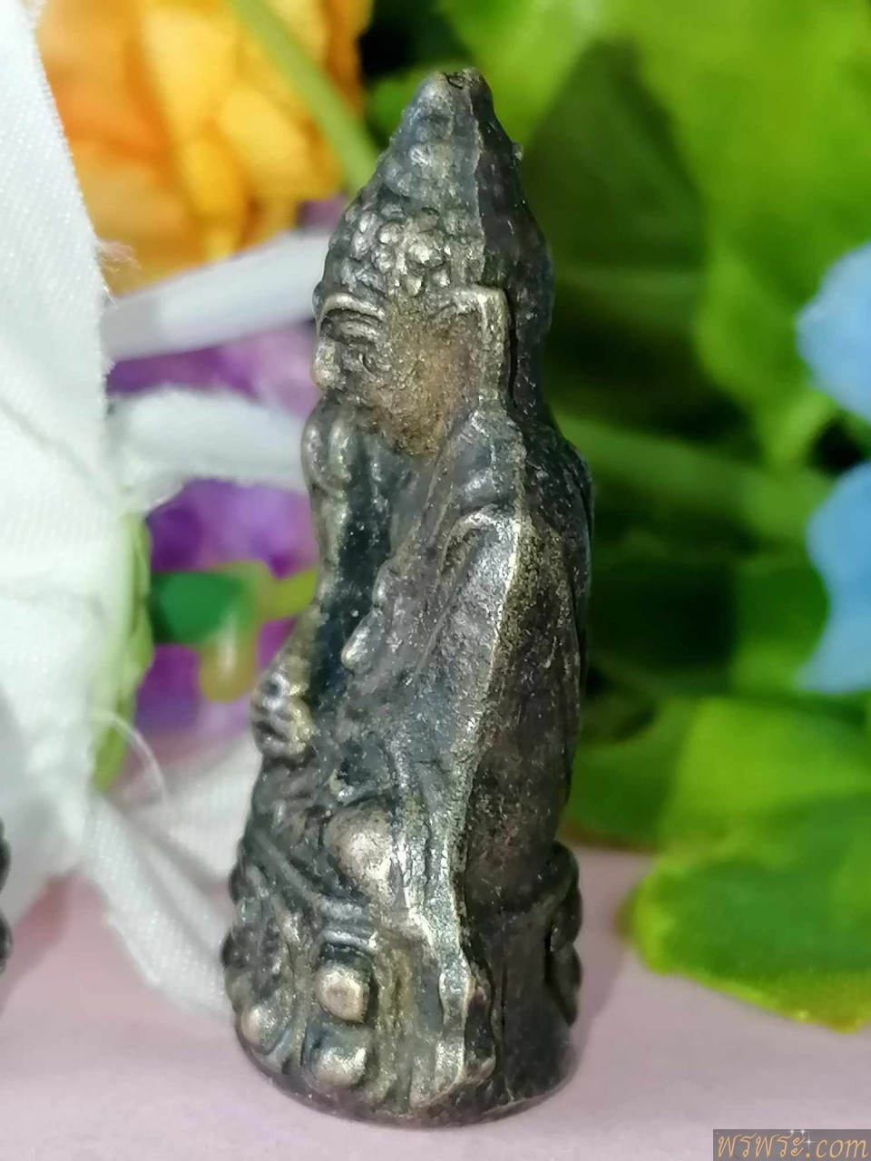 พระกริ่ง เนื้อสำริดเงิน กริ่งดัง ก่อนปี2500//หล่อแบบโบราณ พิมพ์ประกบข้าง ร่องรอยชัดเจน ยุค ก่อน2500