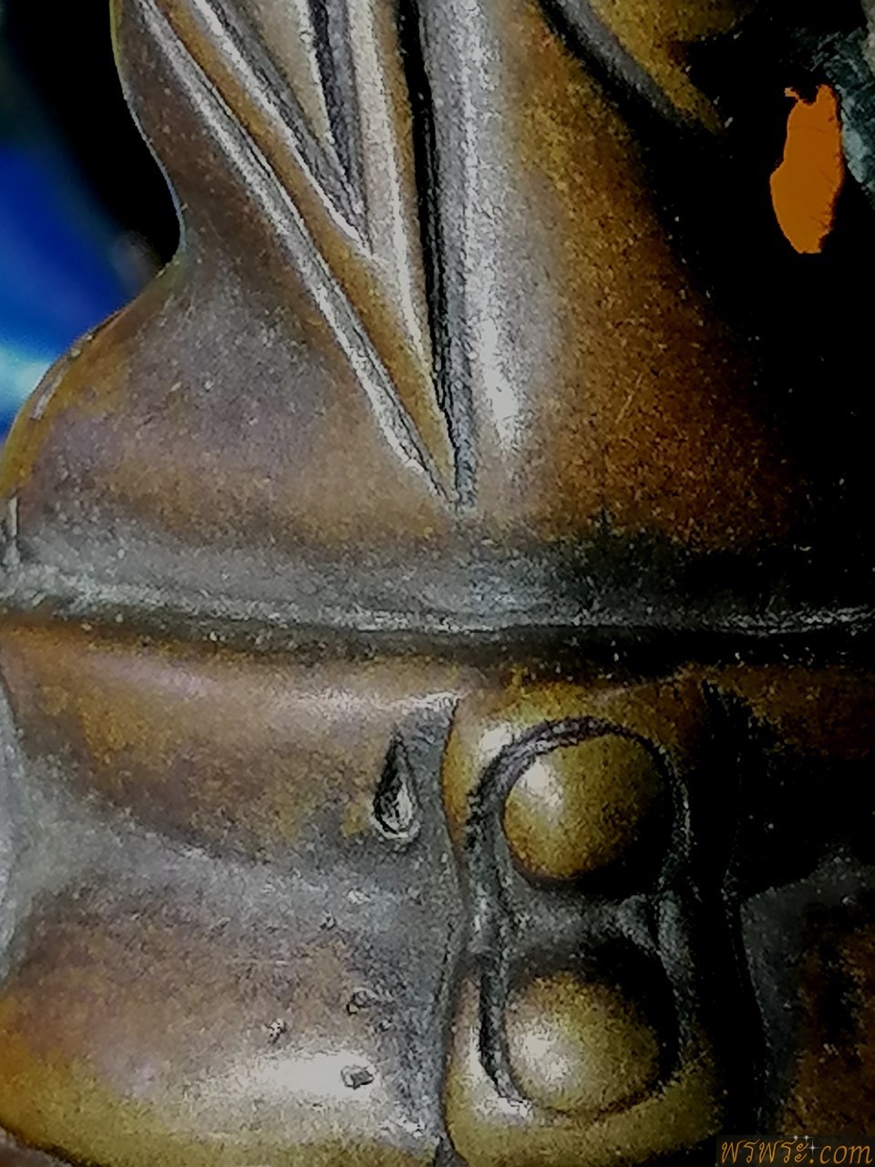 พระกริ่งปวเรศ พ.ศ.๒๔๑๑พิมพ์ หน้านาง เนื้อสัมฤทธิ์ กลับดำบางจุด กริ่งดัง / พิมพ์นี้ลงหนังสื่อพระหลายฉบับ