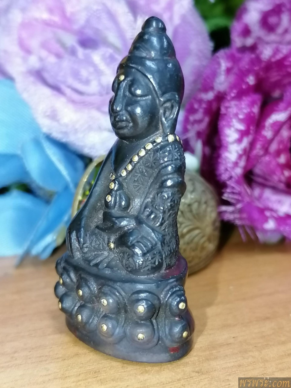 พระกริ่ง อุณาโลม สังวาล บัว หมุดทอง ลายจีวร จารย์ใต้ฐาน เนื้อสำริด กริ่งดัง/ก่อนปี2500