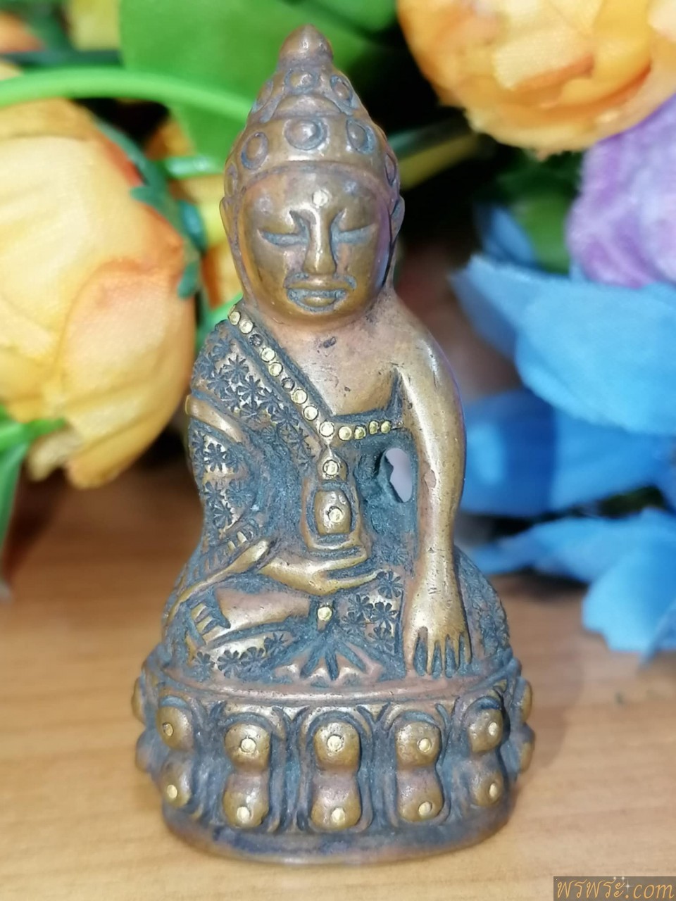พระกริ่งปวเรศ ร.๕ เพชรกลับ อุณาโลม สังวาล บัว หมุดทอง ลายจีวร จารย์ใต้ฐาน เนื้อสำริด กริ่งดัง/ก่อนปี2500