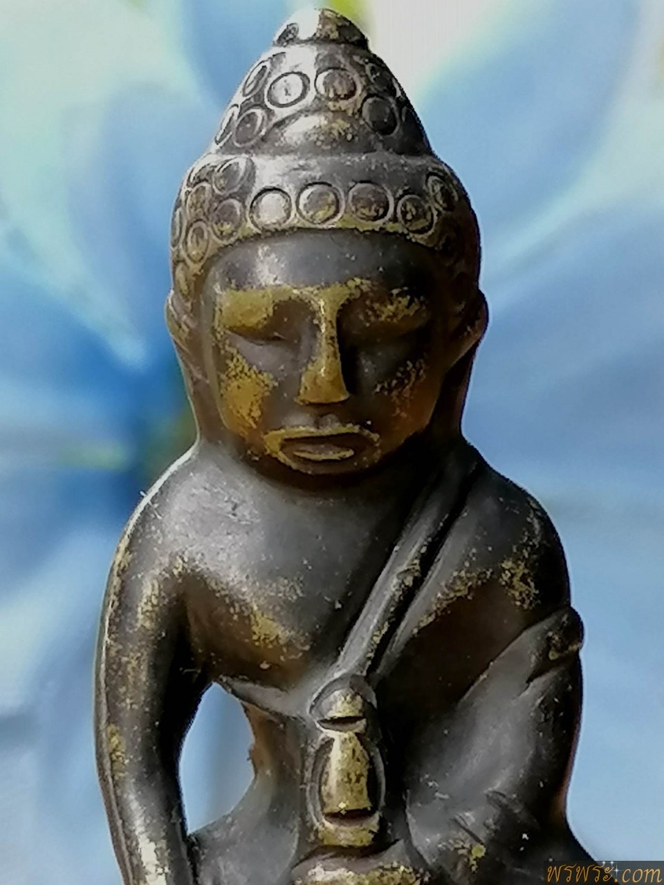 โชว์ วทพ//พระกริ่งปวเรศ เนื้อสัมฤทธิ์ กริ่งดัง สูง4.5ซม.// พบ1องค์ ณ.วันที่04/11/2566//ยังไม่มีชื่อพิมพ์