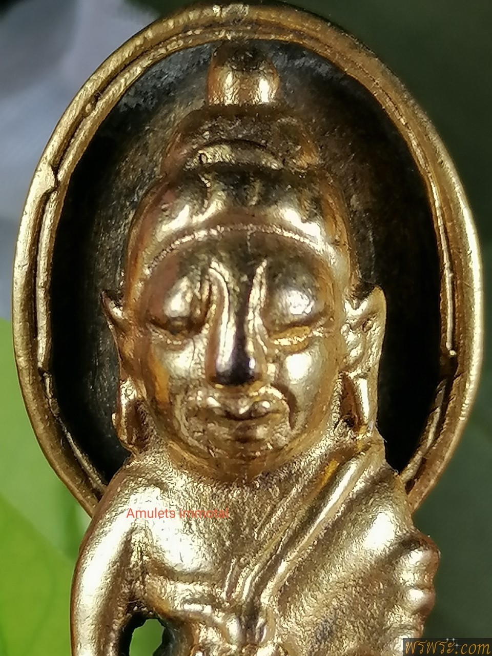 พระโชว์//พระกริ่งปวเรศ ประภามลฑล หลังรูป มังกรทอง เปียกทองคำแท้ 6.20%+-AU/GOLDกริ่งดัง โค๊ตนูน โค๊ตหยดน้ำ/2โค๊ต สำหรับคนพิเศษ /พบ1องค์ เมื่อวันที่ 28/12/2561 องค์1เดียว /ขนาด24*48หนา20มม