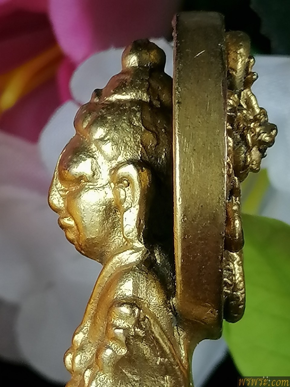 พระโชว์//พระกริ่งปวเรศ ประภามลฑล หลังรูป มังกรทอง เปียกทองคำแท้ 6.20%+-AU/GOLDกริ่งดัง โค๊ตนูน โค๊ตหยดน้ำ/2โค๊ต สำหรับคนพิเศษ /พบ1องค์ เมื่อวันที่ 28/12/2561 องค์1เดียว /ขนาด24*48หนา20มม