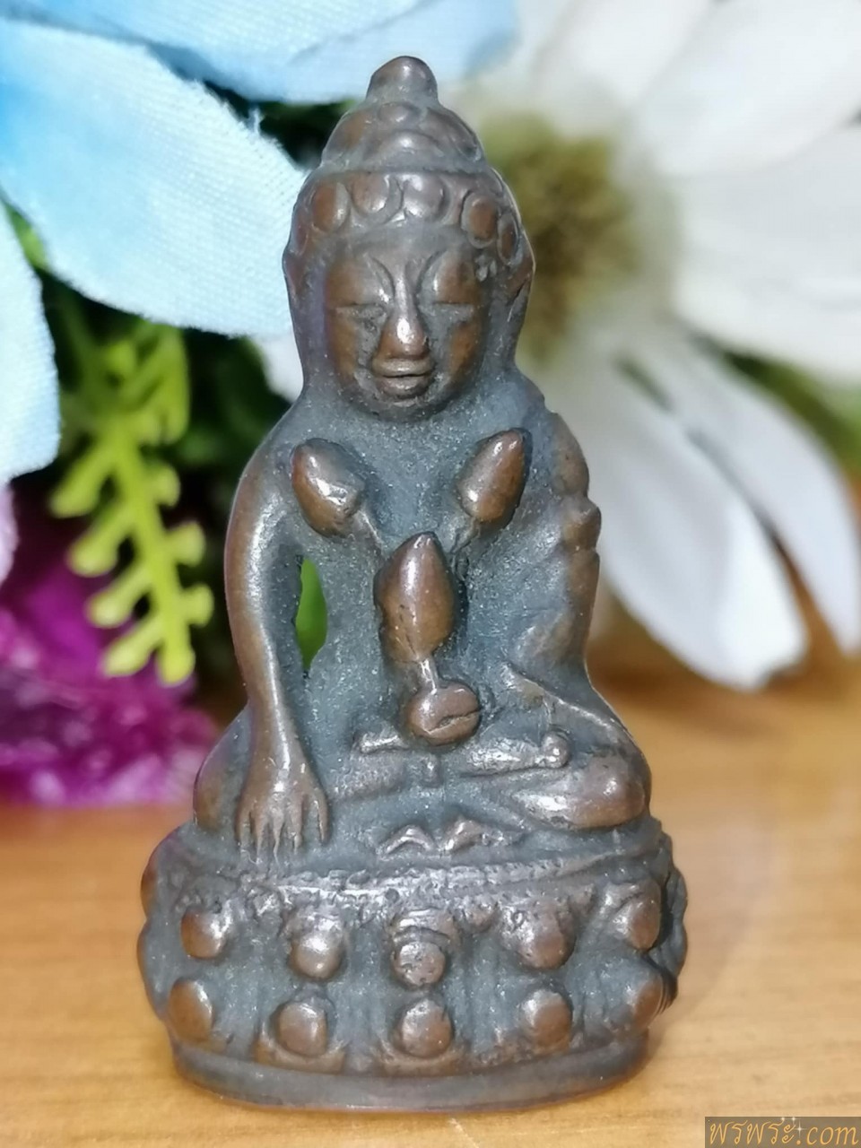 พระกริ่งปวเรศ เนื้อสำริด กริ่งดัง พิมพ์หายาก