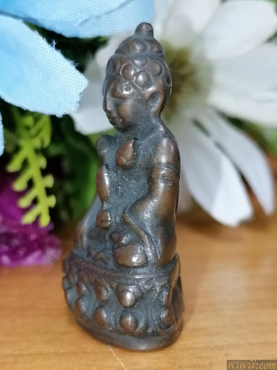 พระกริ่งปวเรศ เนื้อสำริด กริ่งดัง พิมพ์หายาก