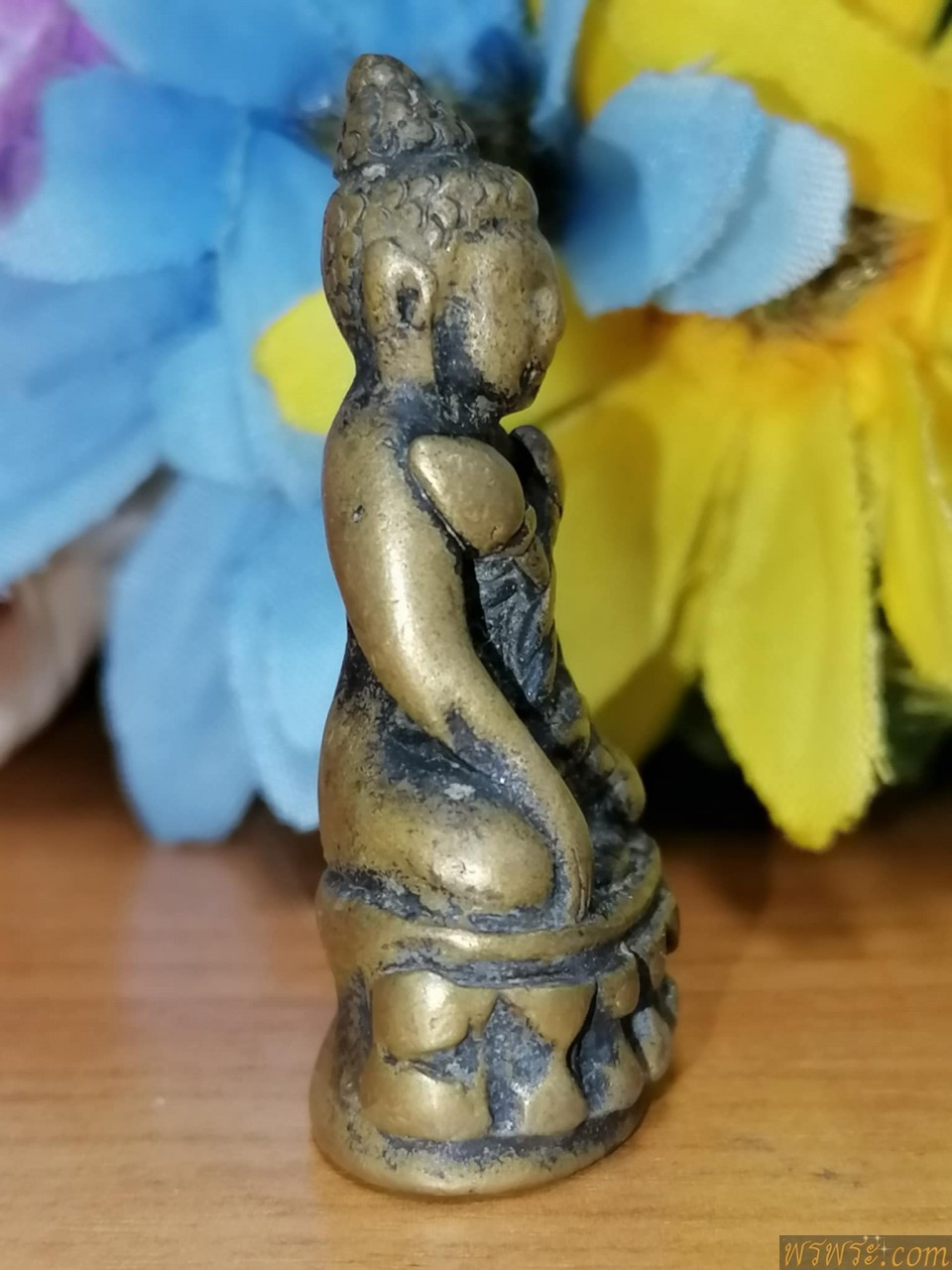 พระกริ่งปวเรศ เนื้อสำริด กริ่งดัง พิมพ์หายาก