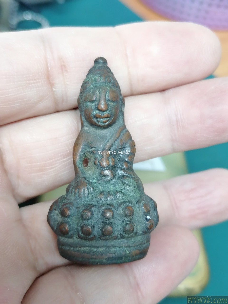 พระ​กริ่ง​ ปทุม​สุริยะ​วงศ์​ ใต้ฐานพระราชวัง​จีน​ เนื้อ​สัมฤทธิ์​ กริ่งดัง​ พิมพ์​ใหญ่​หายาก​ พบ1องค์​ ณ.วันที่16/11/2568