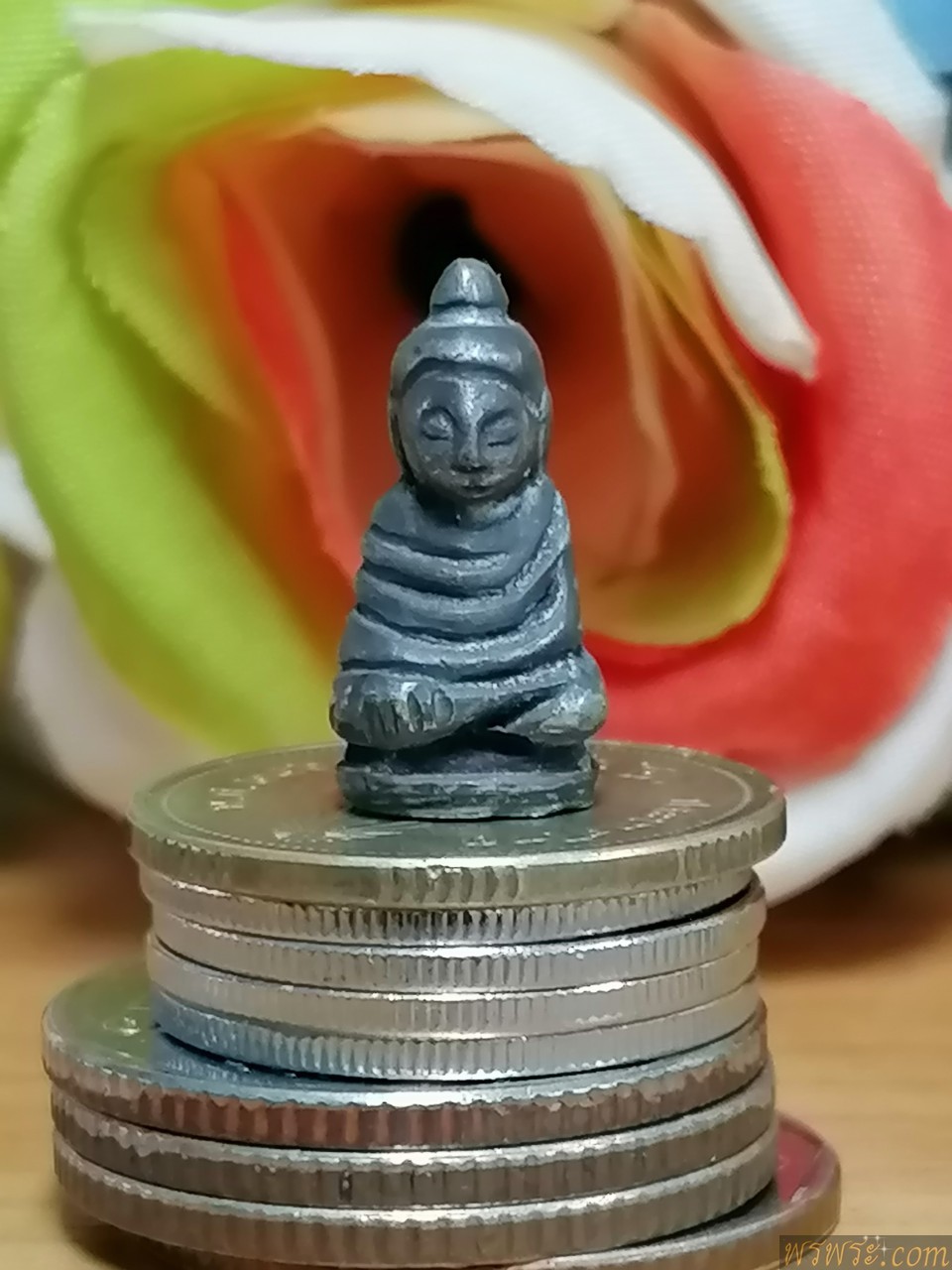 พระชัยวัฒน์​ ห่มคลุม​ เนื้อเงิน