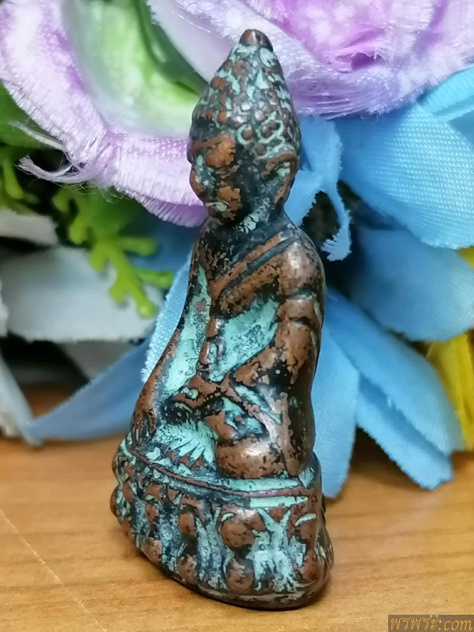 พระกริ่งปวเรศ เนื้อสำริด กริ่งดัง จาลึกหลังฐาน พ.ศ.๒๔๓๐ บวร ปวเรศ รอยรักดำ สนิมเขียว