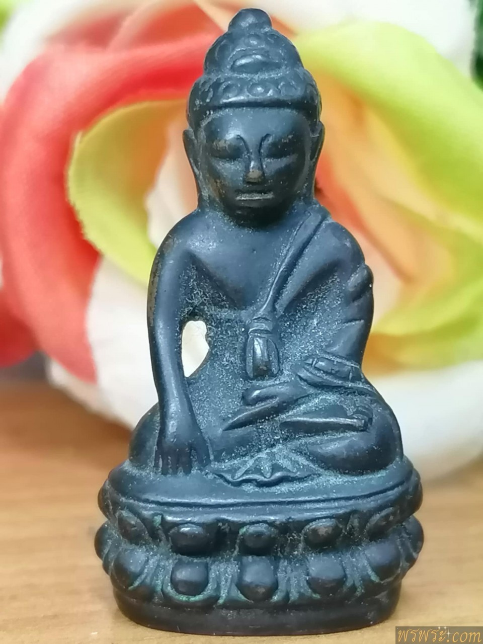 พระกริ่งปวเรศ เนื้อสำริด กริ่งดัง