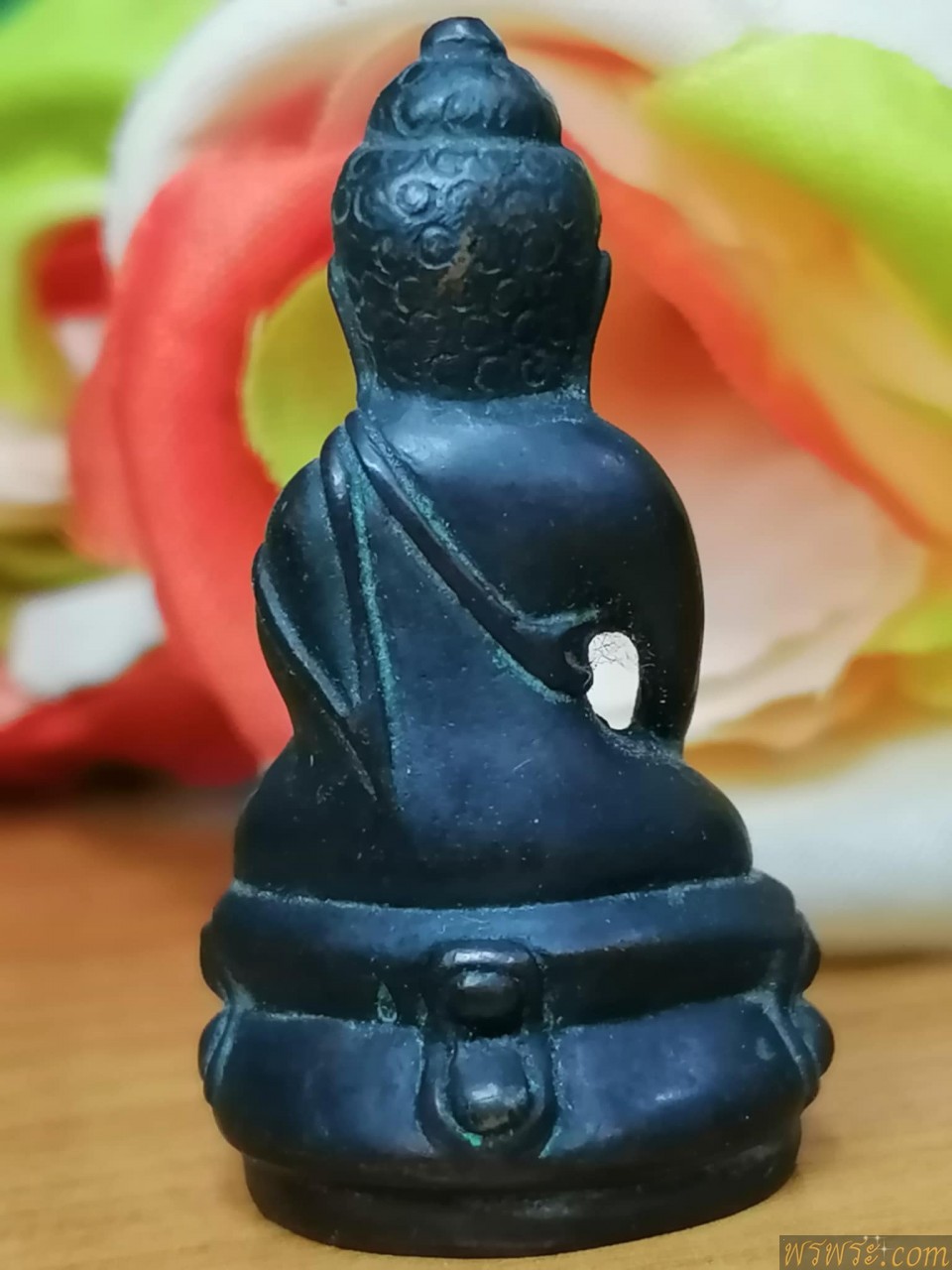 พระกริ่งปวเรศ เนื้อสำริด กริ่งดัง