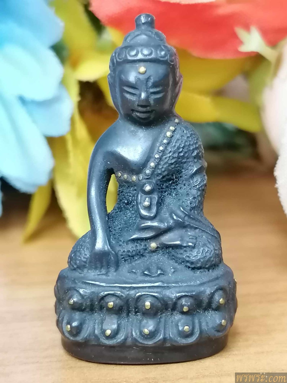 พระกริ่งปวเรศ หมุดทอง ใต้ฐาน มีจารย์ เนื้อสำริด กริ่งดัง