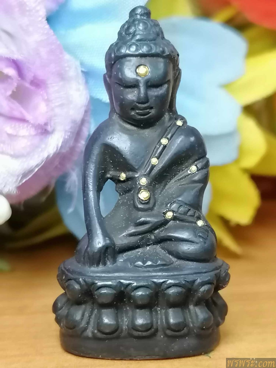 พระกริ่งปวเรศ หมุดทอง แผ่นปิดใต้ฐานทอง มีจารย์ เนื้อสำริด กริ่งดัง