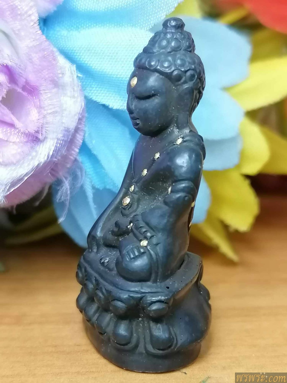 พระกริ่งปวเรศ หมุดทอง แผ่นปิดใต้ฐานทอง มีจารย์ เนื้อสำริด กริ่งดัง