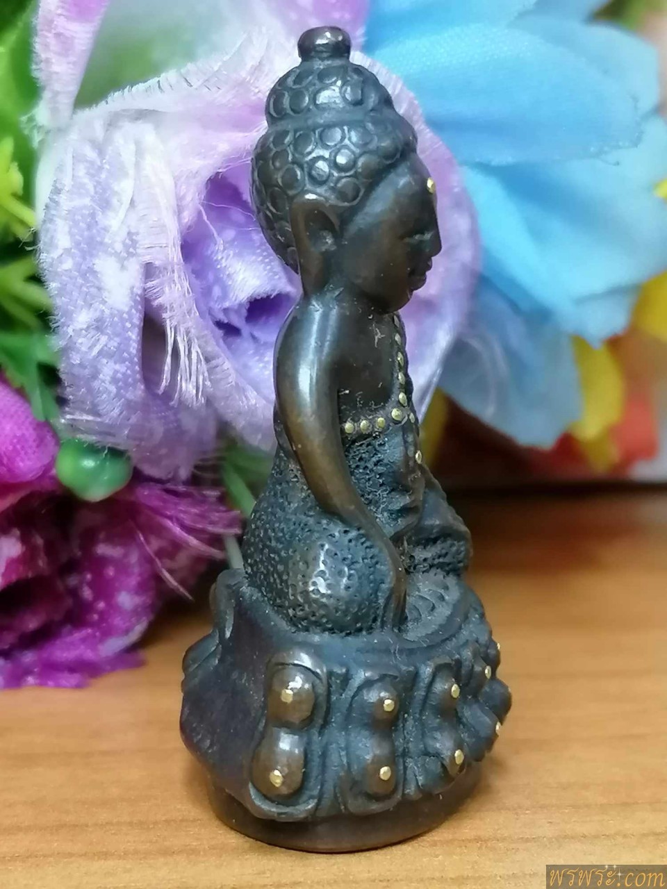 พระกริ่งปวเรศ หมุดทอง มีจารย์ ใต้ฐาน เนื้อสำริด กริ่งดัง