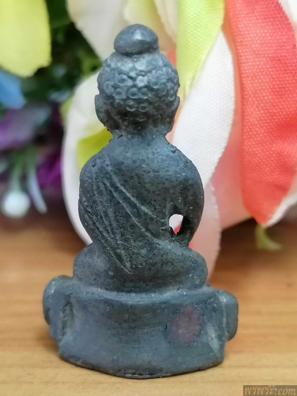 พระกริ่งปวเรศ พิมพ์พระกริ่ง บาเกง บัวขดเมฆ เนื้อสำริด กริ่งดัง