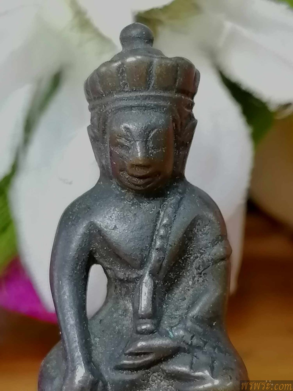 พระกริ่ง ปวเรษ ทรงจีน เนื้อสำริด กริ่งดัง