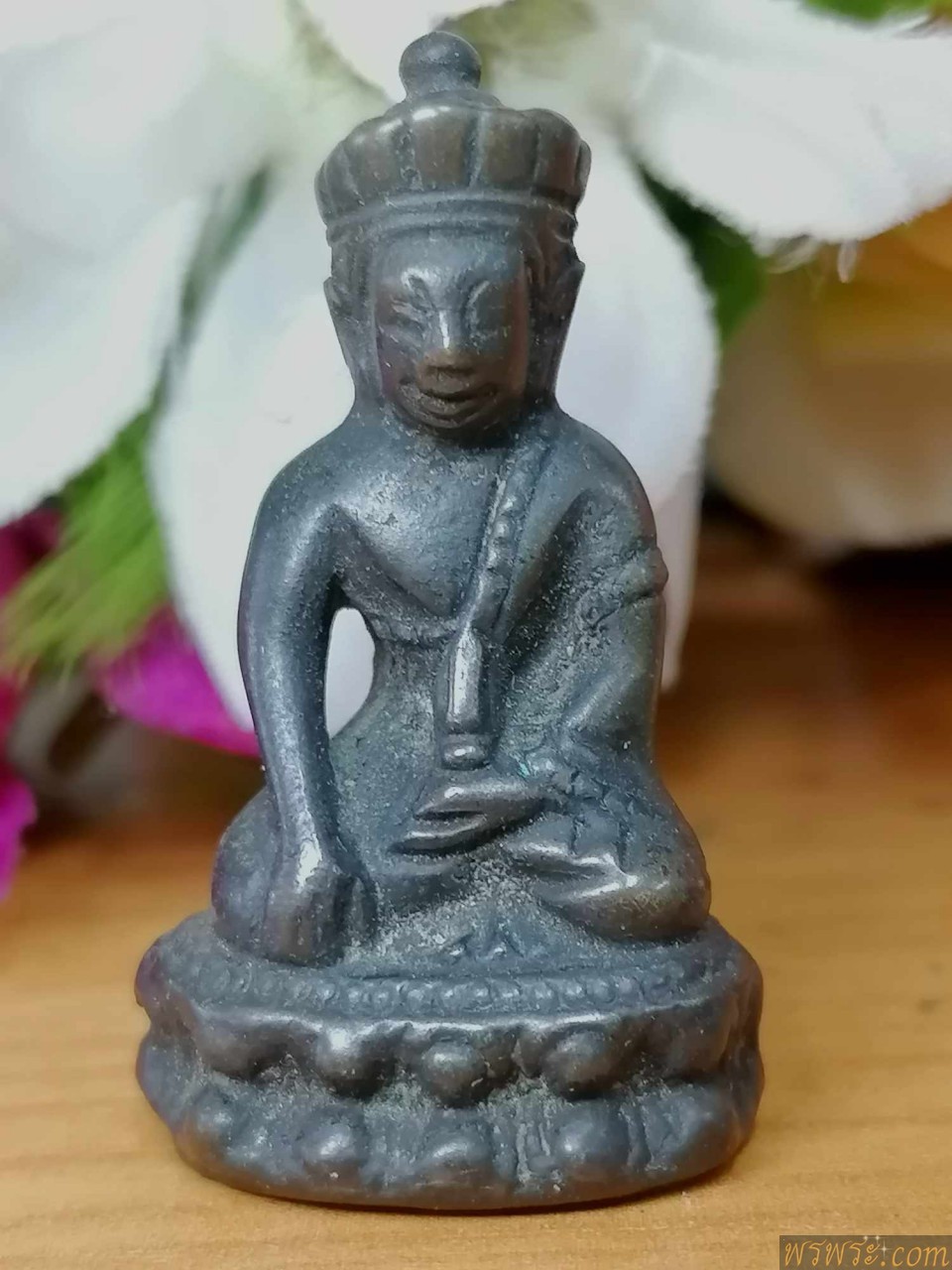 พระกริ่ง ปวเรษ ทรงจีน เนื้อสำริด กริ่งดัง