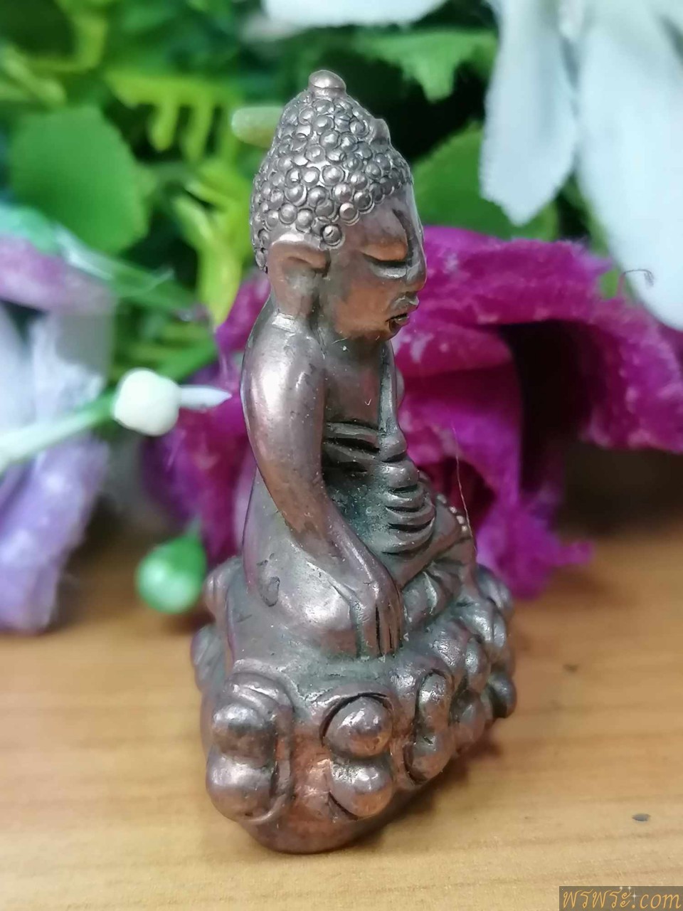 พระกริ่งปวเรศ เนื้อสำริด กริ่งดัง