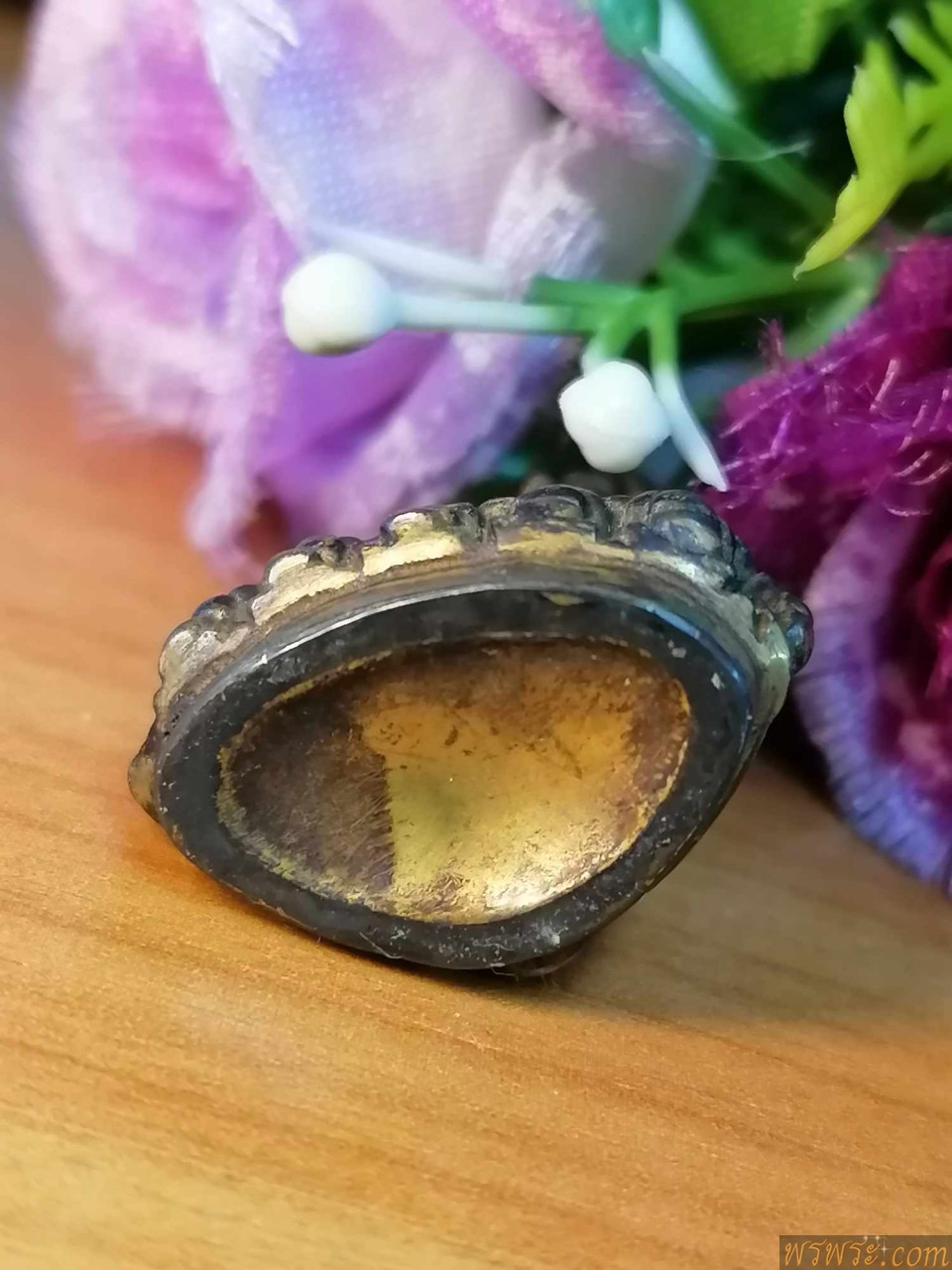 พระกริ่งปวเรศ เนื้อสำริด กะไหล่ทอง กริ่งดัง