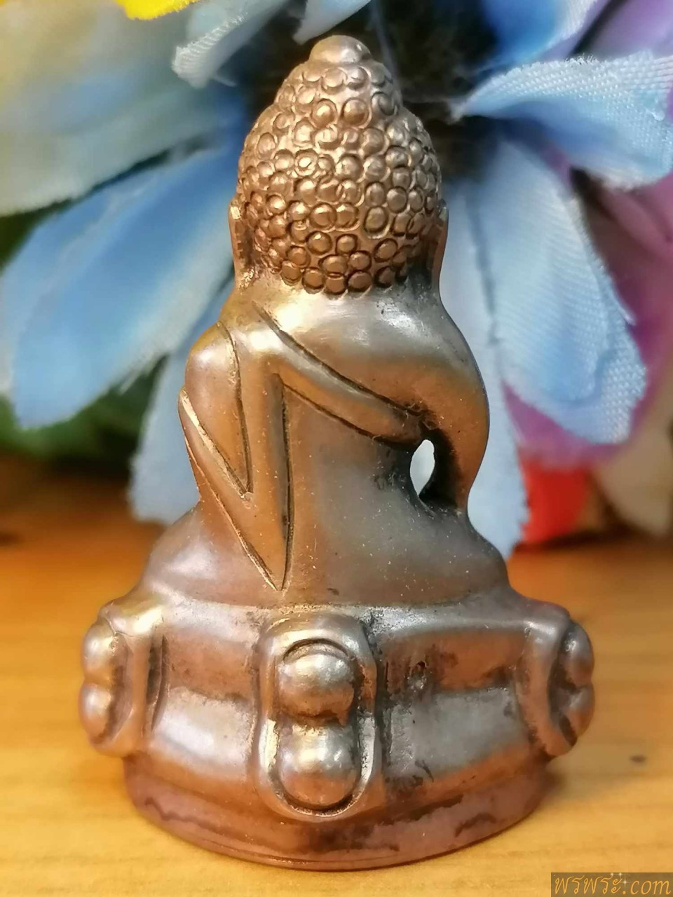 พระกริ่งปวเรศ พิมพ์โค๊ตพิเศษ เนื้อสำริด กริ่งดัง