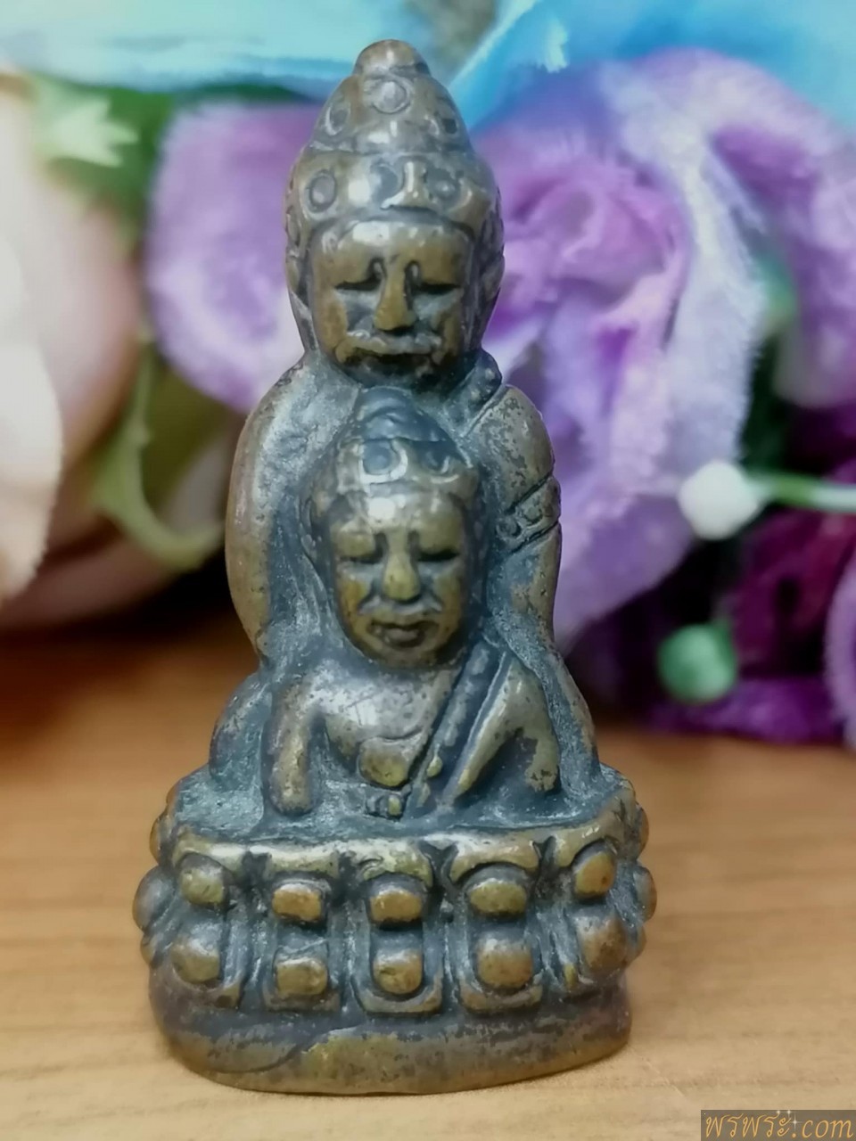 พระกริ่งปวเรศ พิมพ์ซ้อน เนื้อสำริด กริ่งดัง