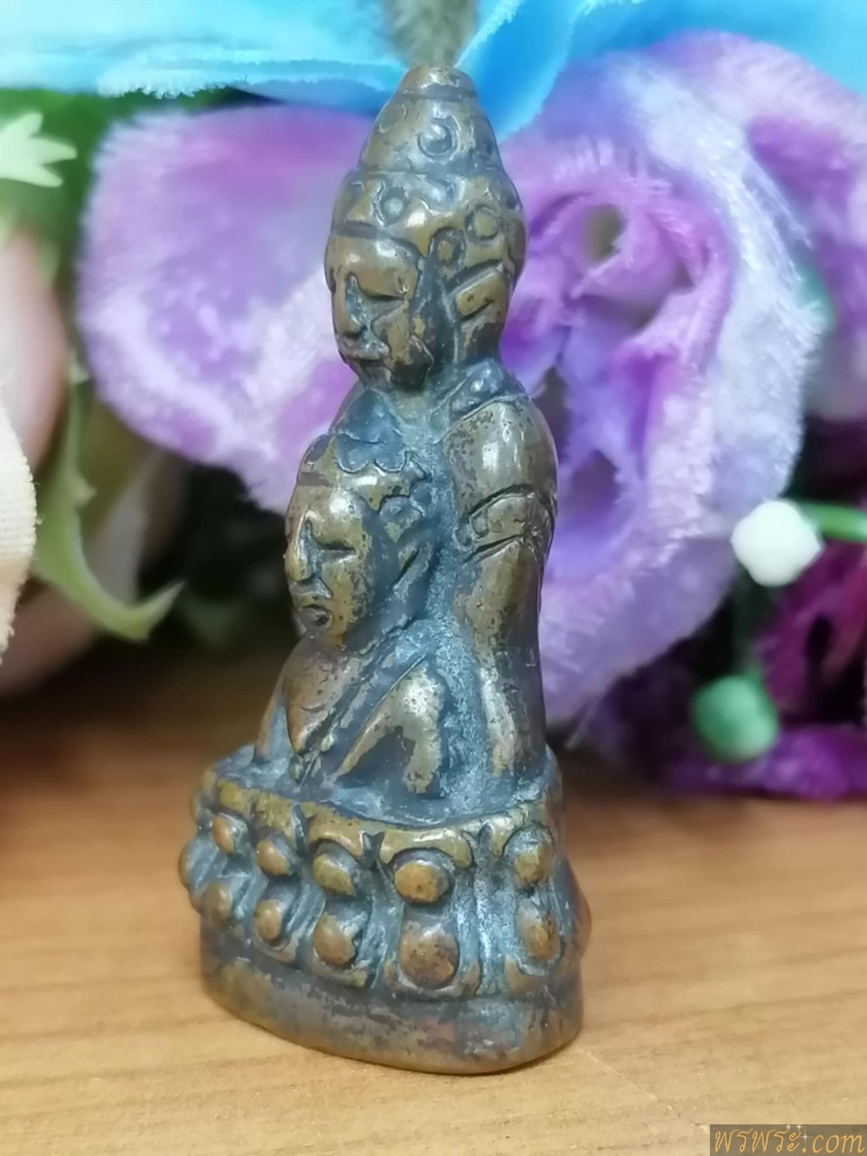 พระกริ่งปวเรศ พิมพ์ซ้อน เนื้อสำริด กริ่งดัง