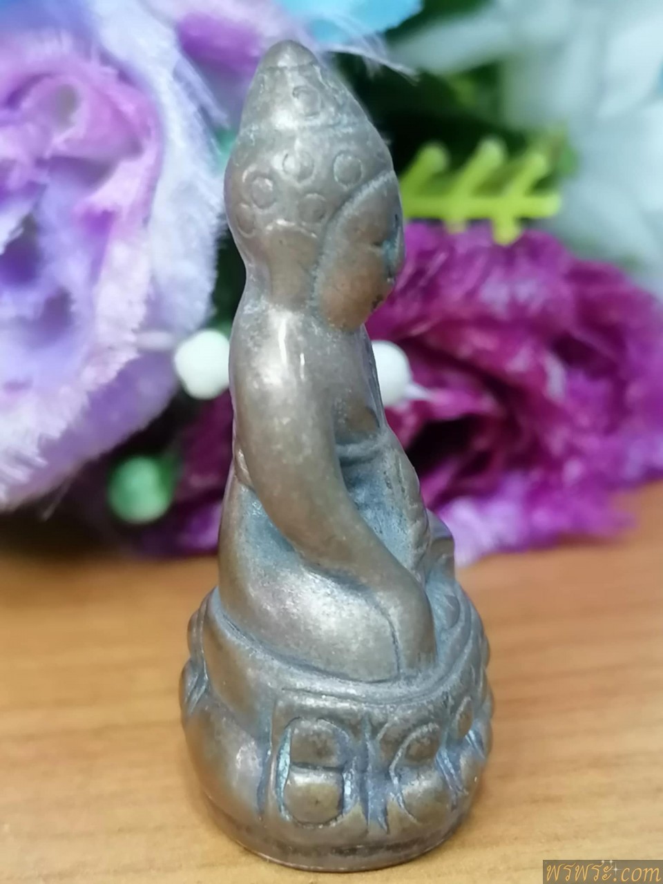 พระกริ่งปวเรศ เนื้อสำริด กริ่งดัง