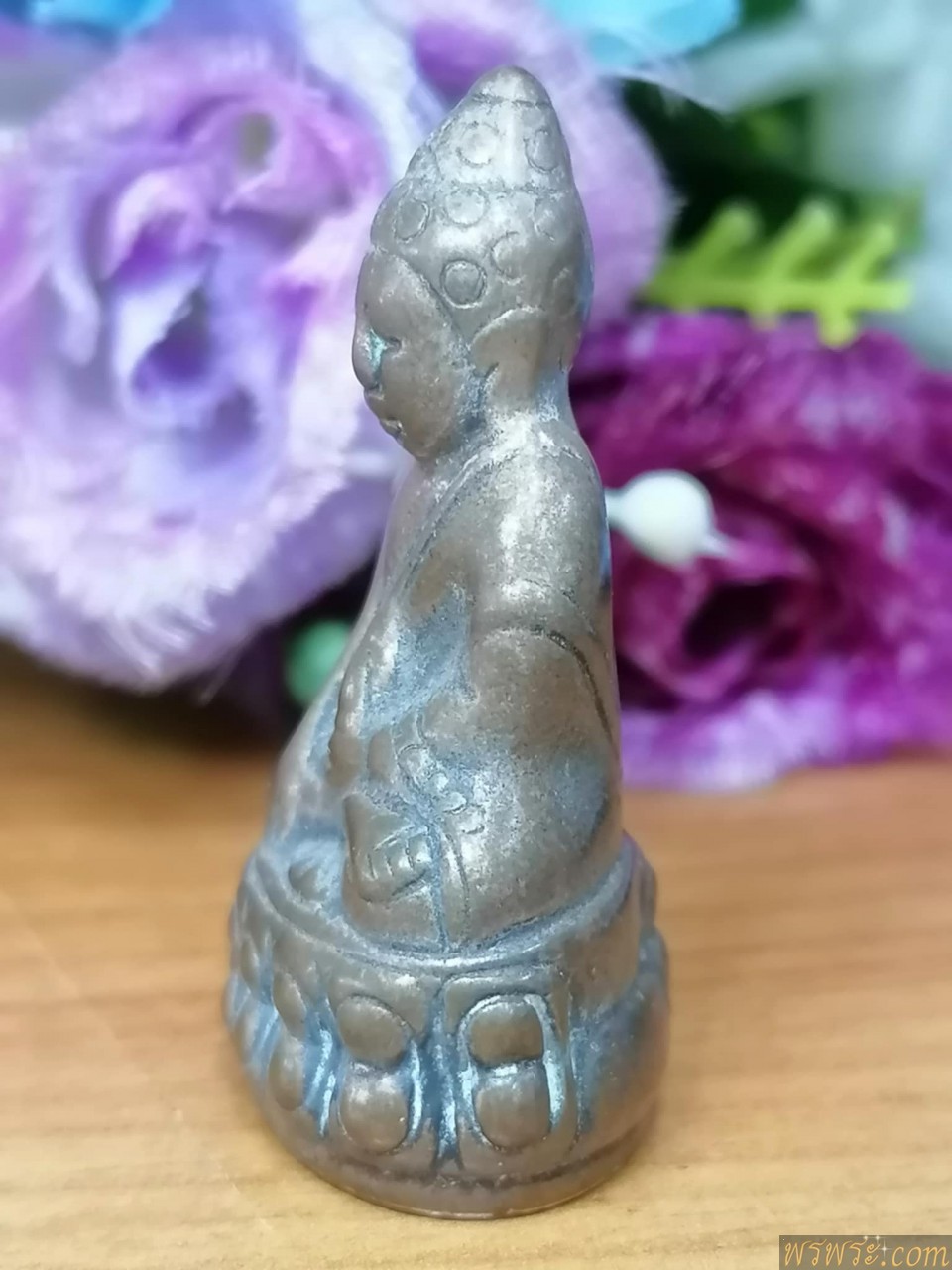 พระกริ่งปวเรศ เนื้อสำริด กริ่งดัง