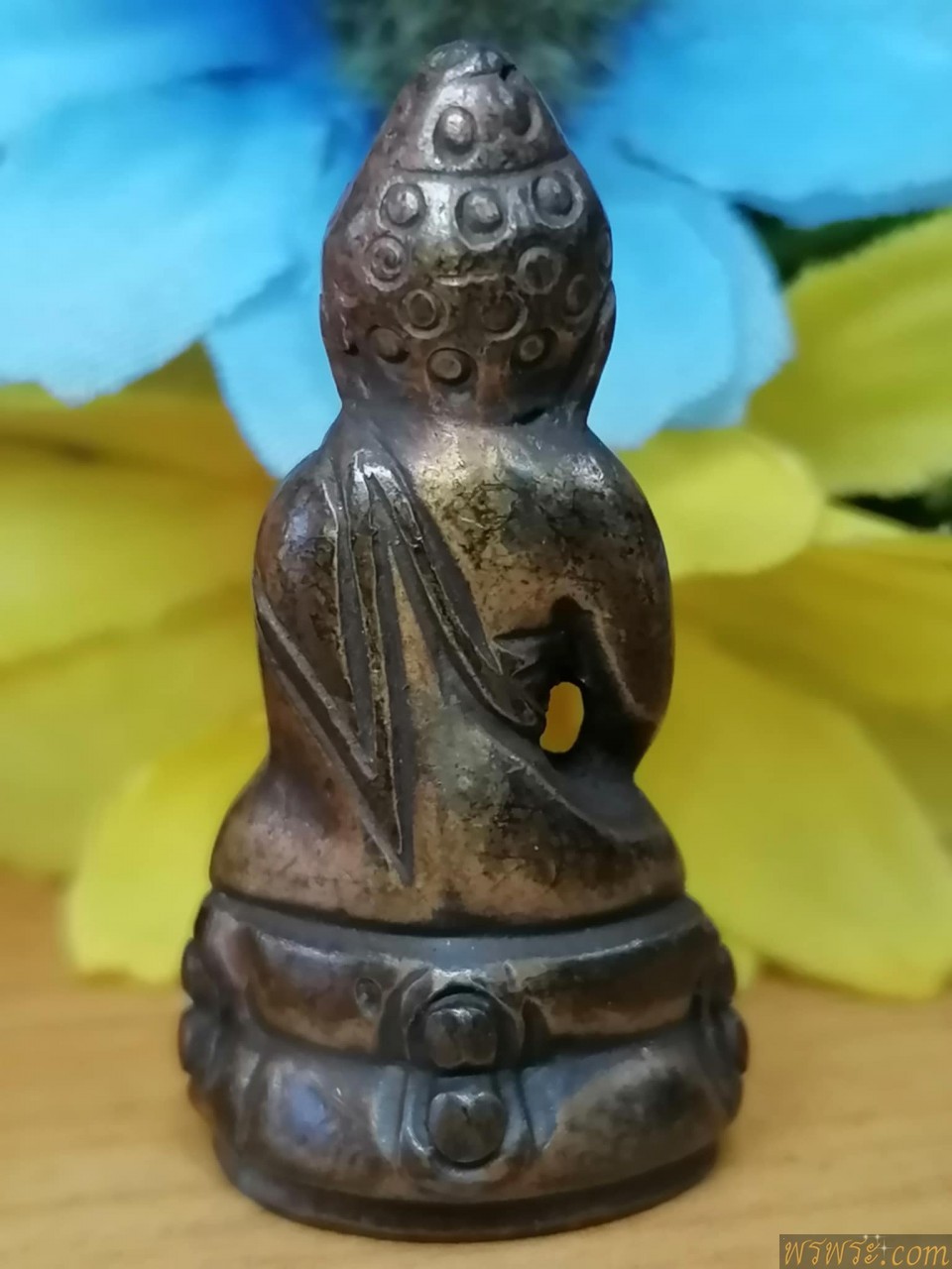 พระกริ่งปวเรศ เนื้อสำริด กริ่งดัง ก้นครก