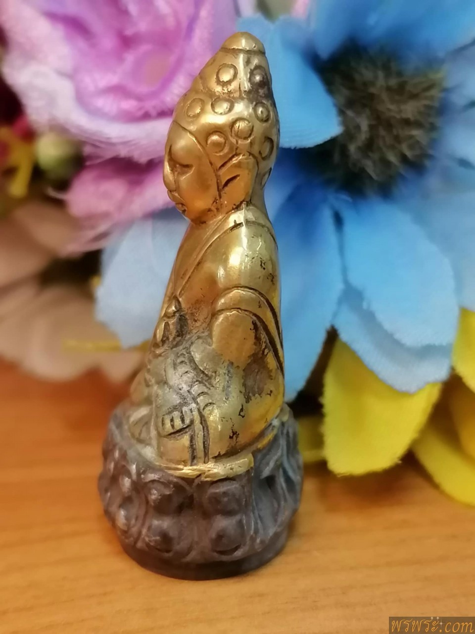 พระกริ่งปวเรศ ปางสมาธิ ร.๕เนื้อสำริด2สี กริ่งดัง9โค๊ต