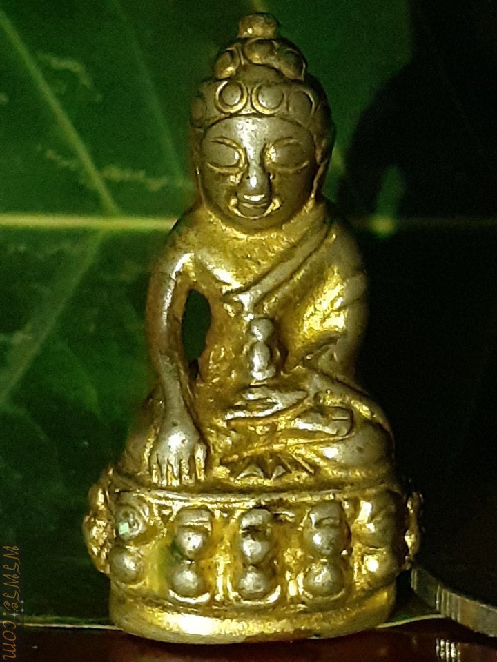 ส่ง กทม/พระกริ่งปวเรศ เนื้อสัมฤทธิ์เงิน เปียกทอง ยังไม่มีชื่อพิมพ์..กริ่งดัง ก้นอุดผง