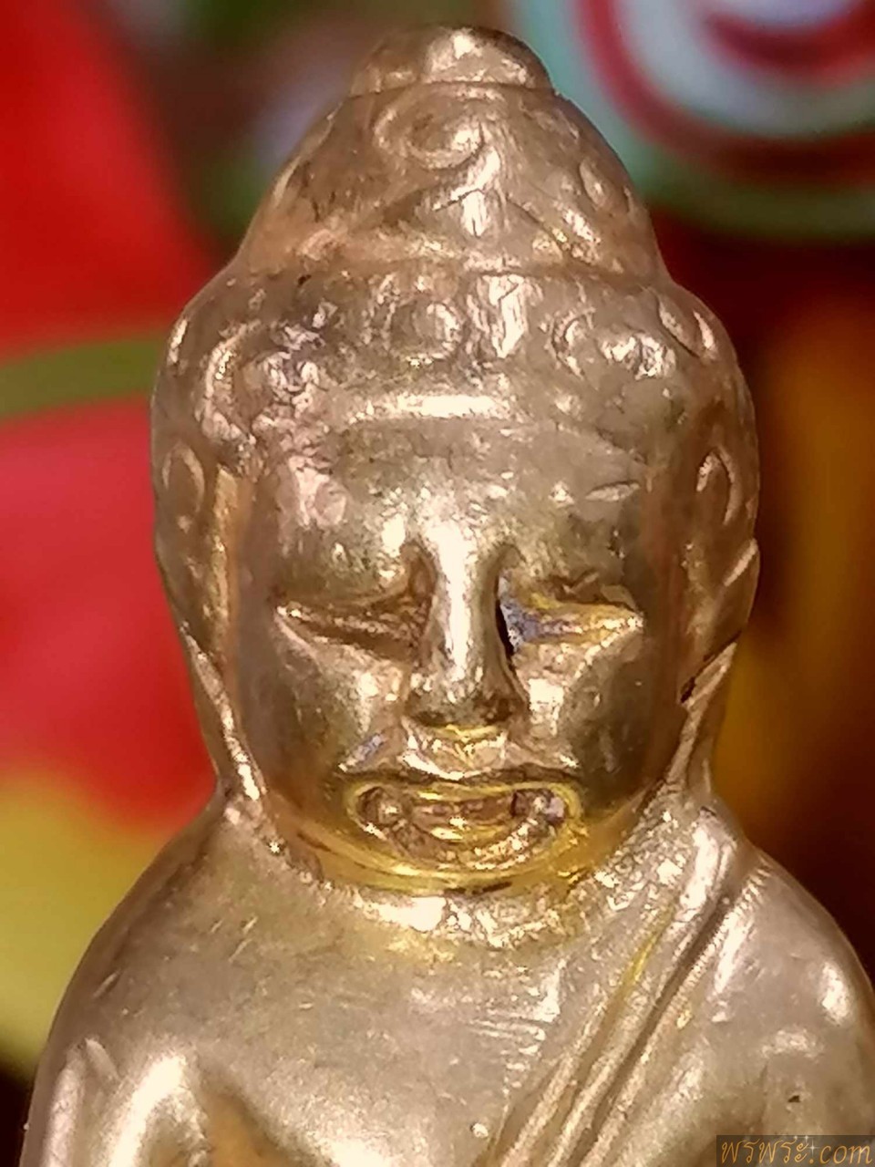 ส่ง จ พิษณุโลก//พระกริ่งปวเรศ๔โค๊ต ใต้ฐาน จ.ป.ร.สมบูรณ์พูนสุข เนื้อสำริดสีทอง กริ่งดัง