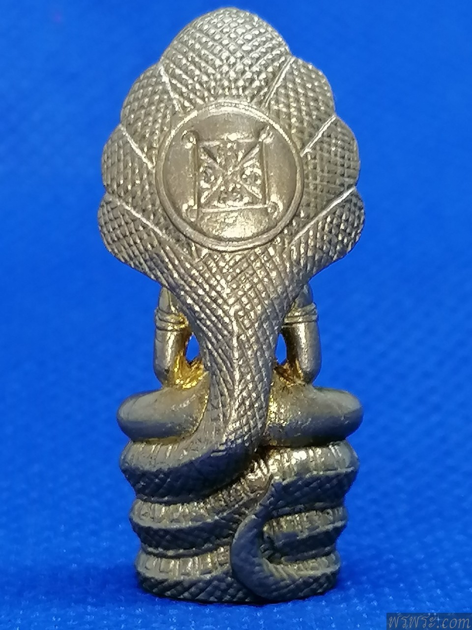 พระนาคปรก เนื้อทองเหลือง ปี2550 หลวงปู่โทน วัดเขาน้อยคีรีวัน จ.ชลบุรี สร้าง1000องค์ หายาก
