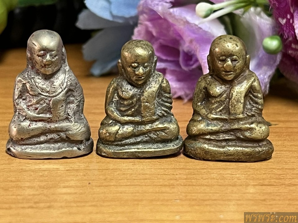 หลวงพ่อเงิน เนื้อสัมริด/3องค์