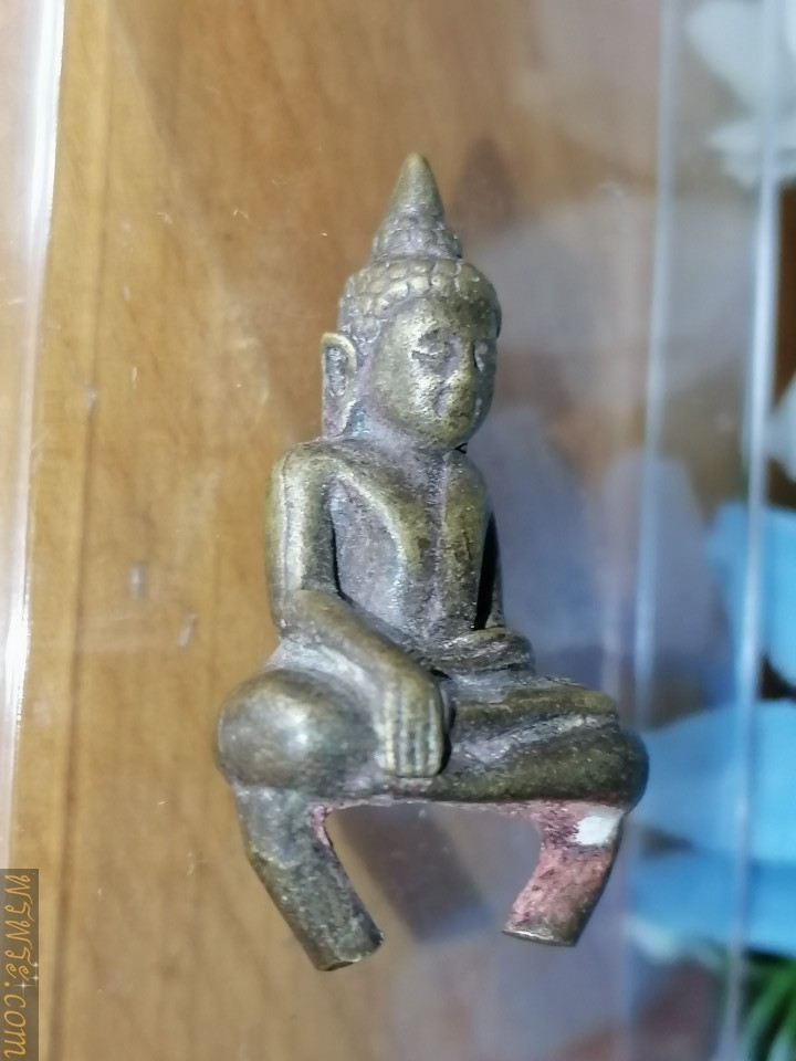 พระยอด​ธง​ เนื้อ​สัมฤทธิ์​