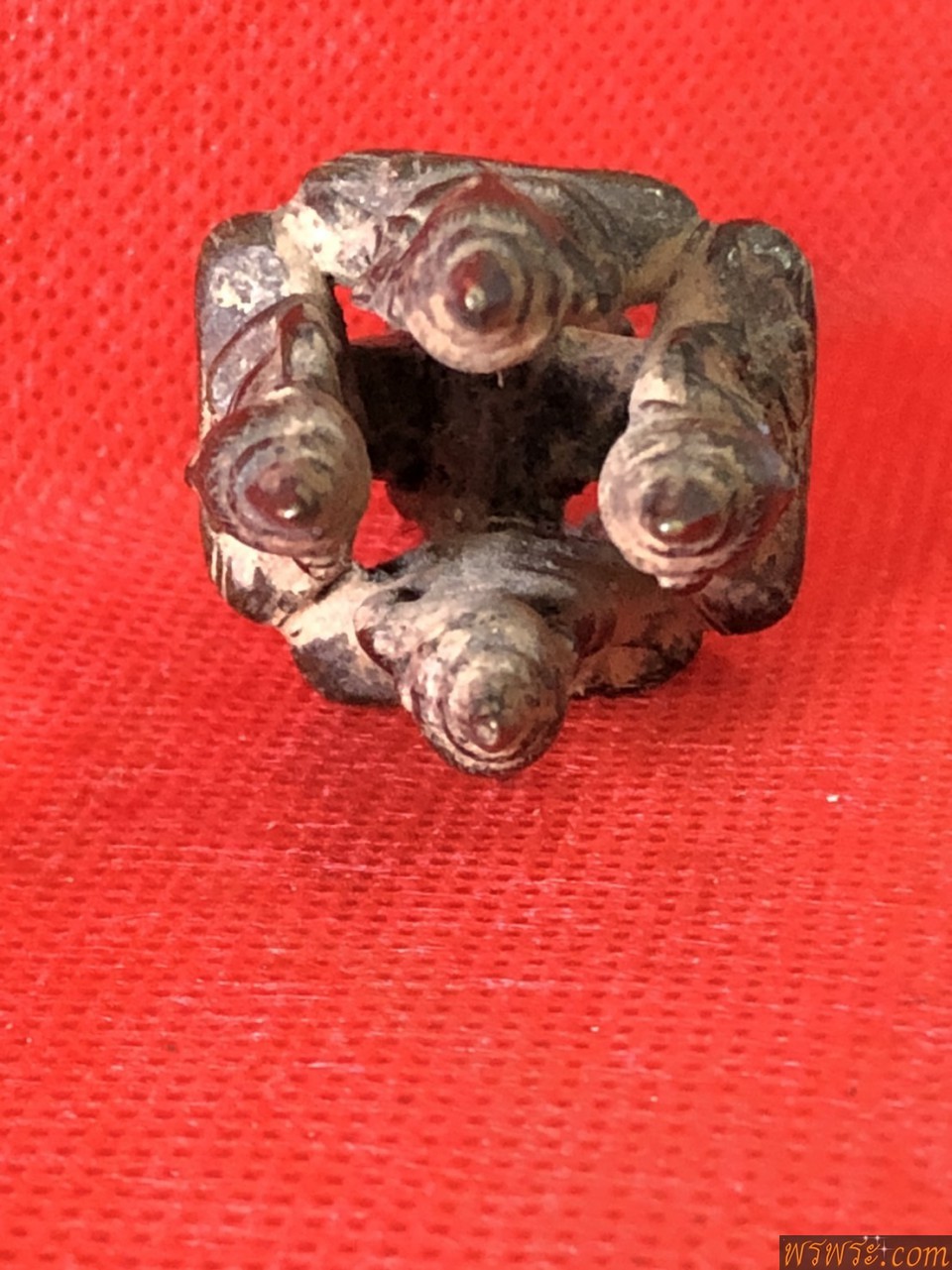 พระยอดธง ช่อ๔องค์๔หน้า๔ทิศ ปางสมาธิ เนื้อสัมฤทธิ์เก่าๆ ก่อนปี2500/พบ1ช่อ4องค์ ณ.วันที่20/02/2564/Phra Yod Thong, 4 Buddha images, meditation posture, old bronze Before the year 2500 / found 1 bouquet of 4 pieces As of 20/02/2564