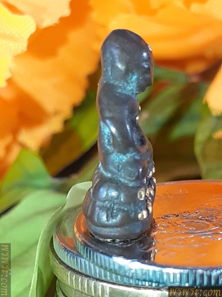 เพื่อศึกษา วทพ//พระชัยวัฒน์ หมุดทองคำ แผ่นใต้ฐาน ทองคำ มีรอยจารย์