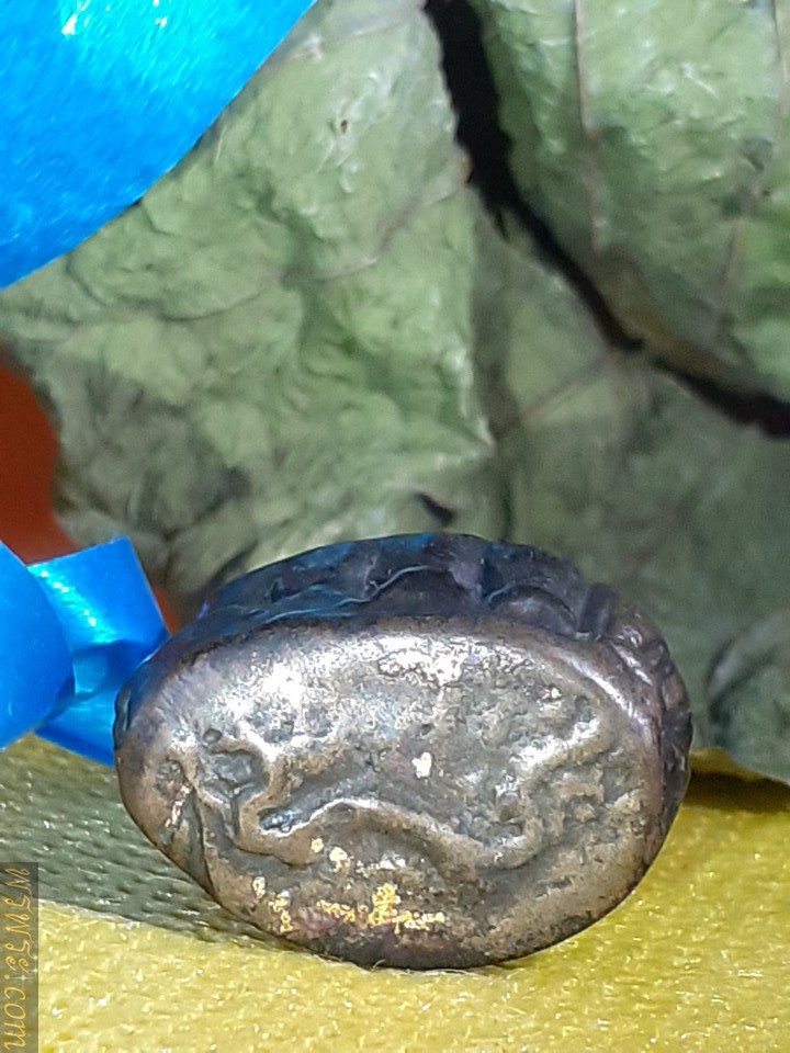 พระกริ่ง ใต้ฐานมังกร เนื้อนวะRing amulet under the dragon base, Nawa texture