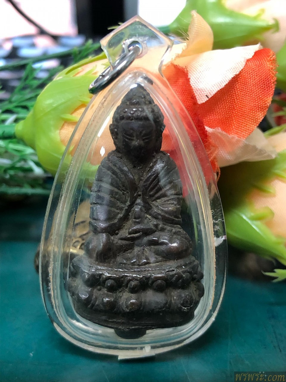 พระกริ่ง ห่มคลุม มีแกน เนื้อโลหะ หล่อตัน ก่อนปี2500