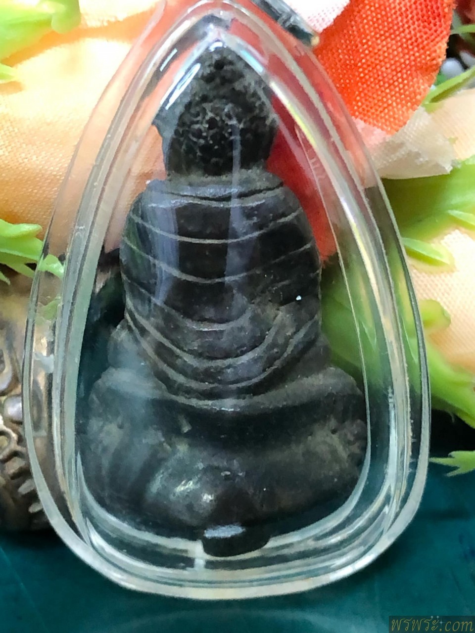พระกริ่ง ห่มคลุม มีแกน เนื้อโลหะ หล่อตัน ก่อนปี2500