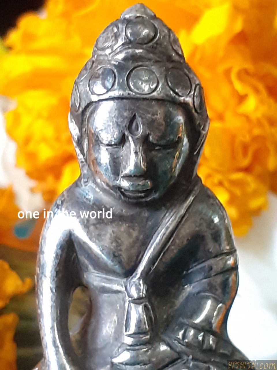 Show//Phra Kring Pawaret 1866 material (silver) 96.30%+-โชว์//พระกริ่งปวเรศ พ.ศ.๒๔๐๙เนื้อ(เงิน)96.30%+- พิมพ์ กริ่งดัง /ตอกอุณาโลม โค๊ตแบบ2ชั้น(แบบโค๊ตมีไส้) แต่งบัว2ชั้น พบ1องค์ ณ.วันที่13/02/2564