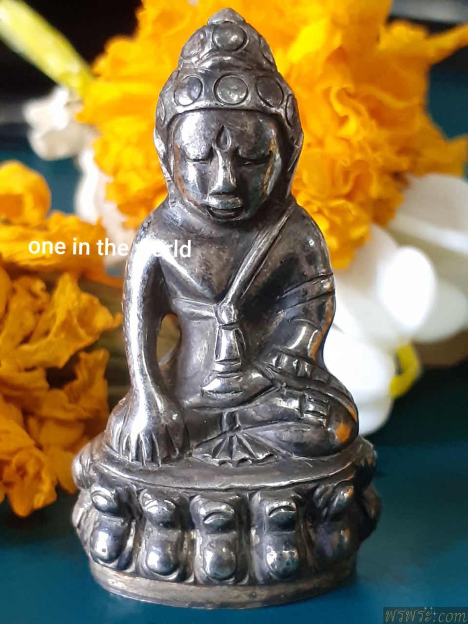 Show//Phra Kring Pawaret 1866 material (silver) 96.30%+-โชว์//พระกริ่งปวเรศ พ.ศ.๒๔๐๙เนื้อ(เงิน)96.30%+- พิมพ์ กริ่งดัง /ตอกอุณาโลม โค๊ตแบบ2ชั้น(แบบโค๊ตมีไส้) แต่งบัว2ชั้น พบ1องค์ ณ.วันที่13/02/2564