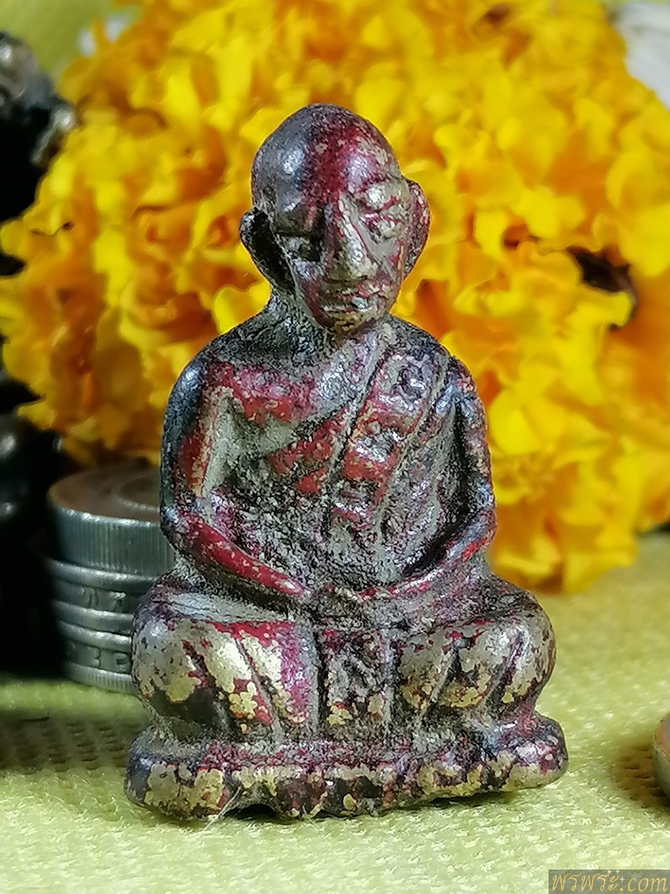 ลอยองค์​ เกจิ