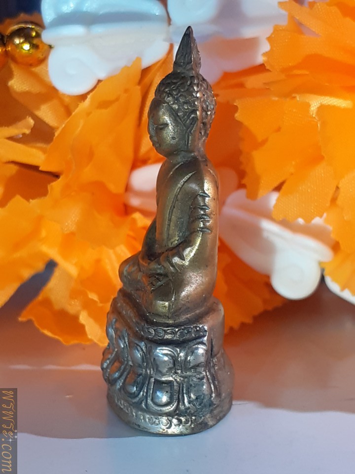 Ring amulet under the base, ringingพระกริ่ง ใต้ฐานอุต กริ่งดัง